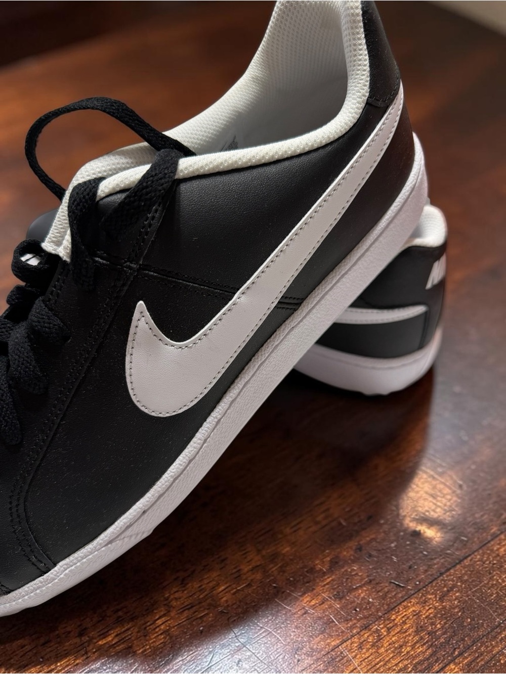 Nike Court Style Black White Sneakers Mens 11 Low Top Casual Shoes - Picture 2 of 7
